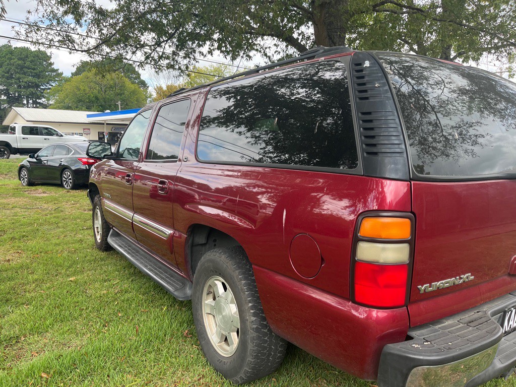 2004 GMC Yukon Image 4