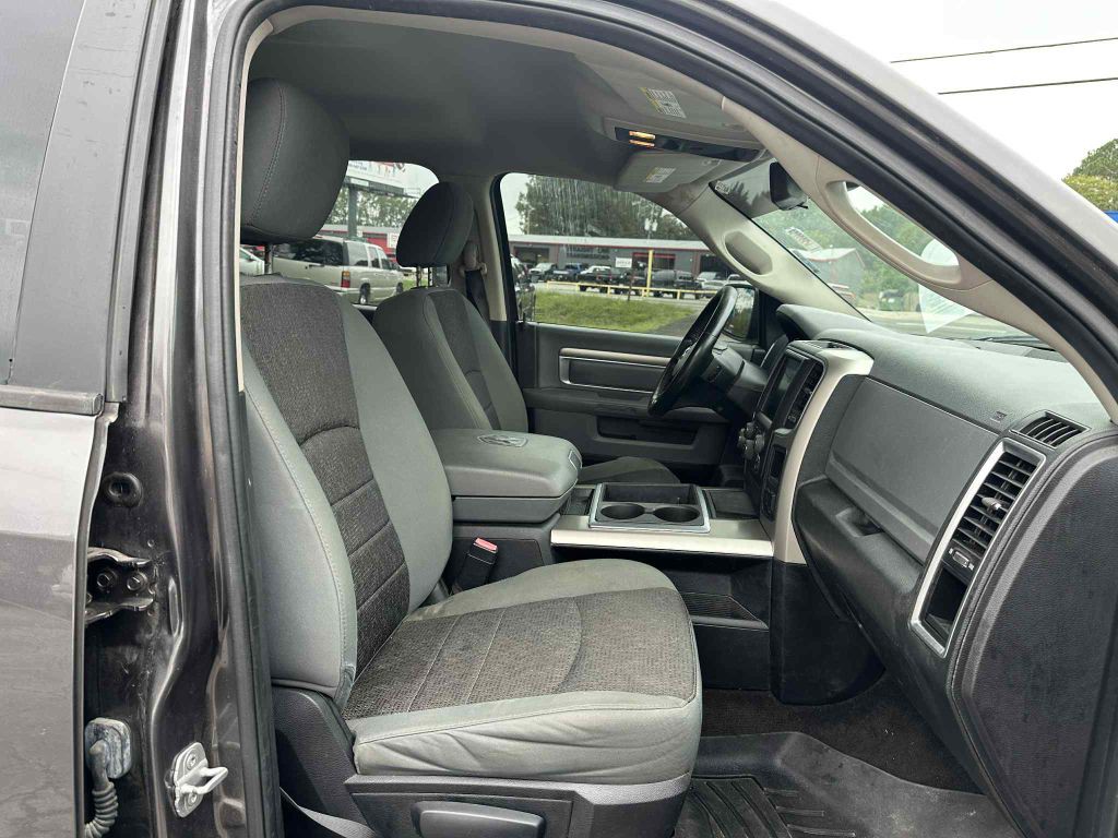 2014 RAM 1500 Image 11