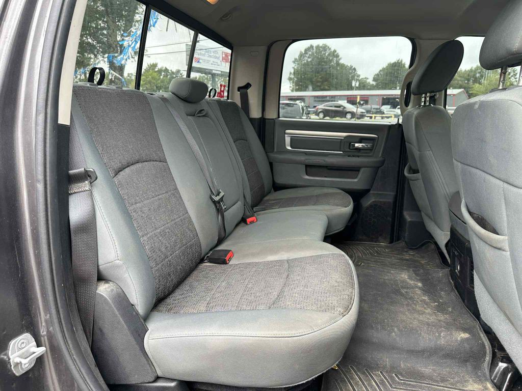 2014 RAM 1500 Image 12