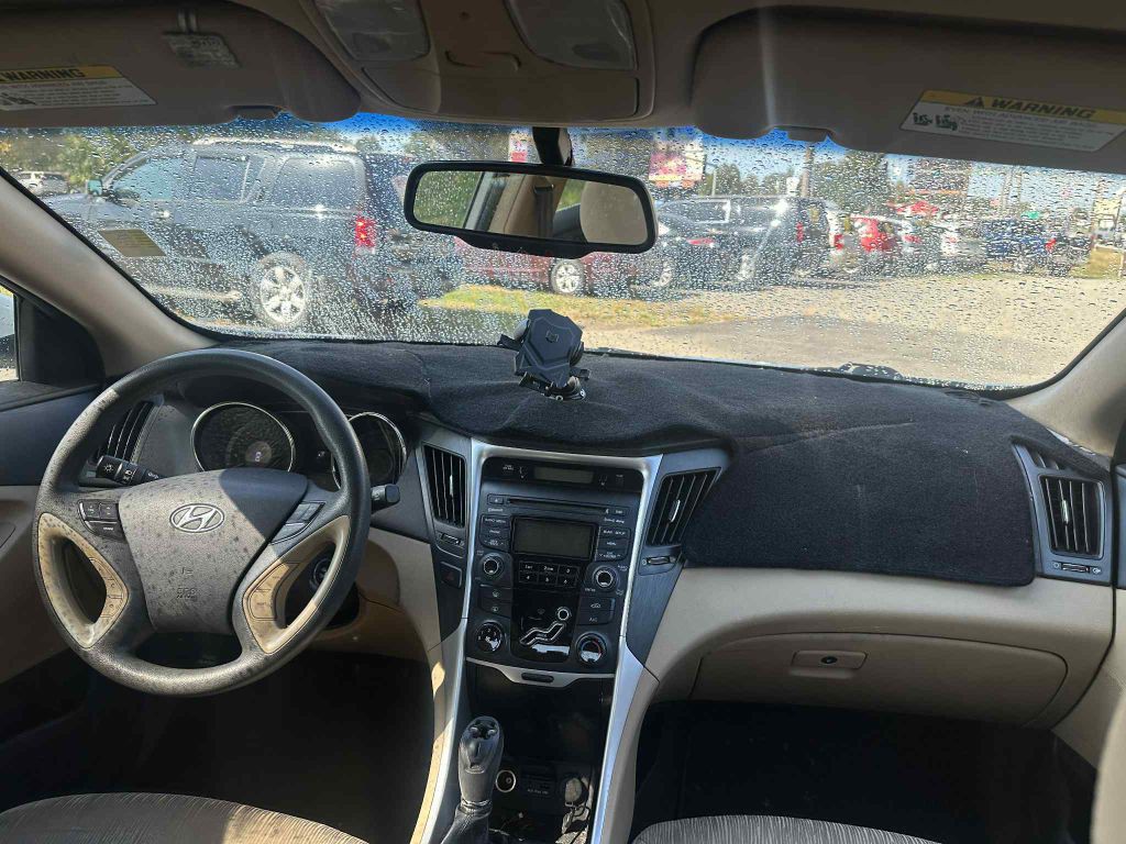 2012 Hyundai Sonata Image 12