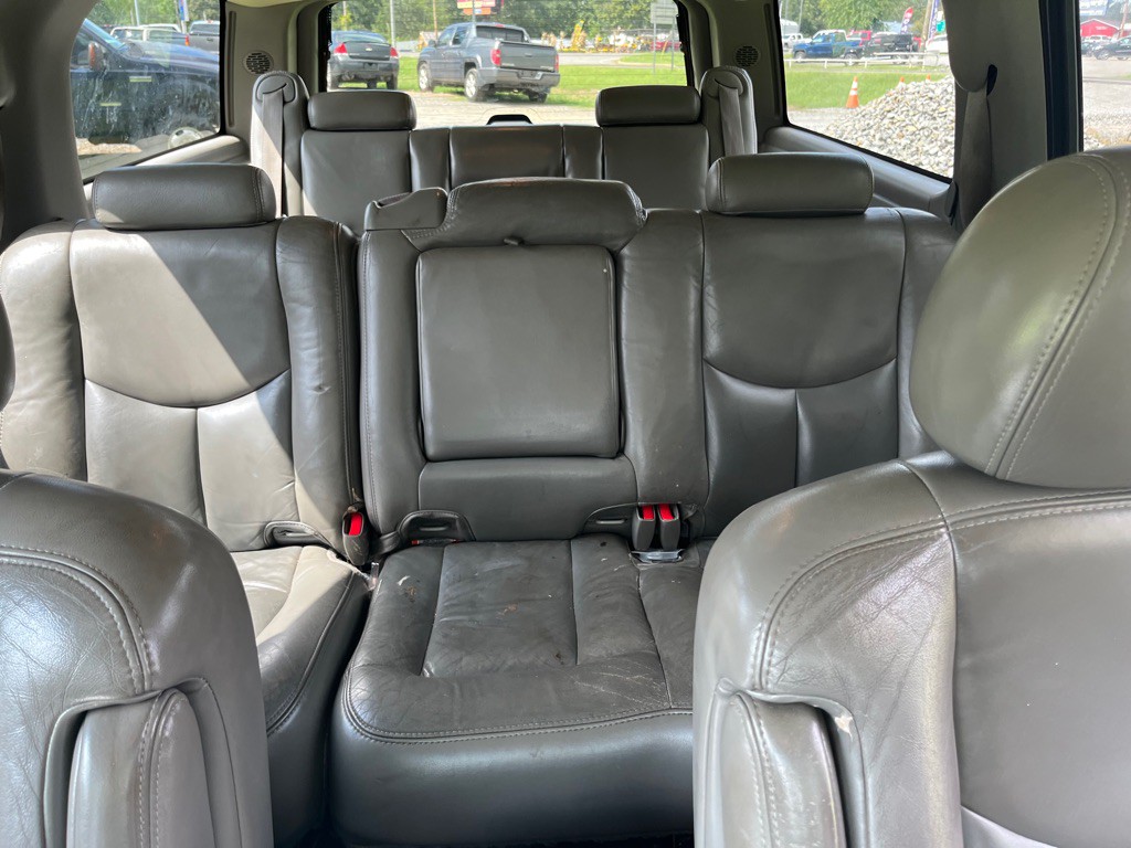 2005 GMC Yukon Image 9