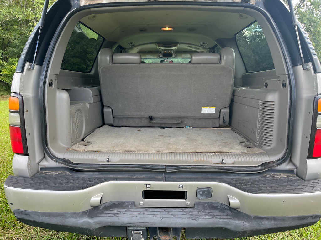 2005 GMC Yukon Image 10