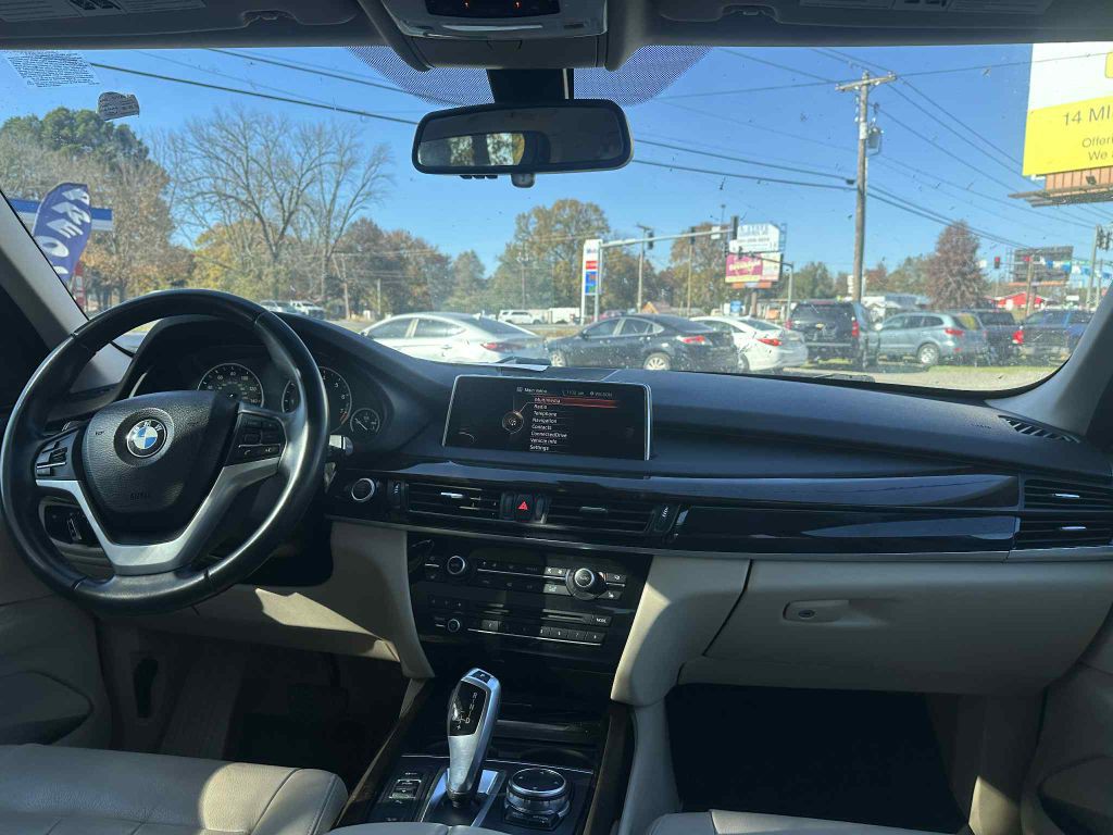 2015 BMW X5 Image 17