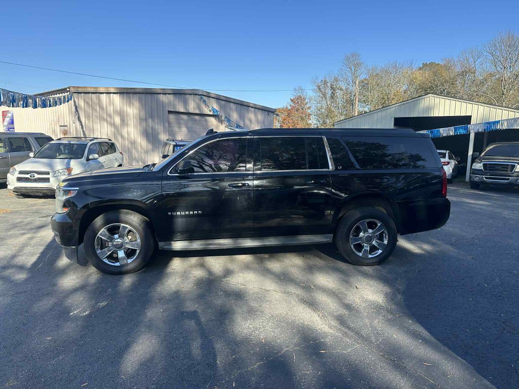 2015 Chevrolet Suburban Image 8