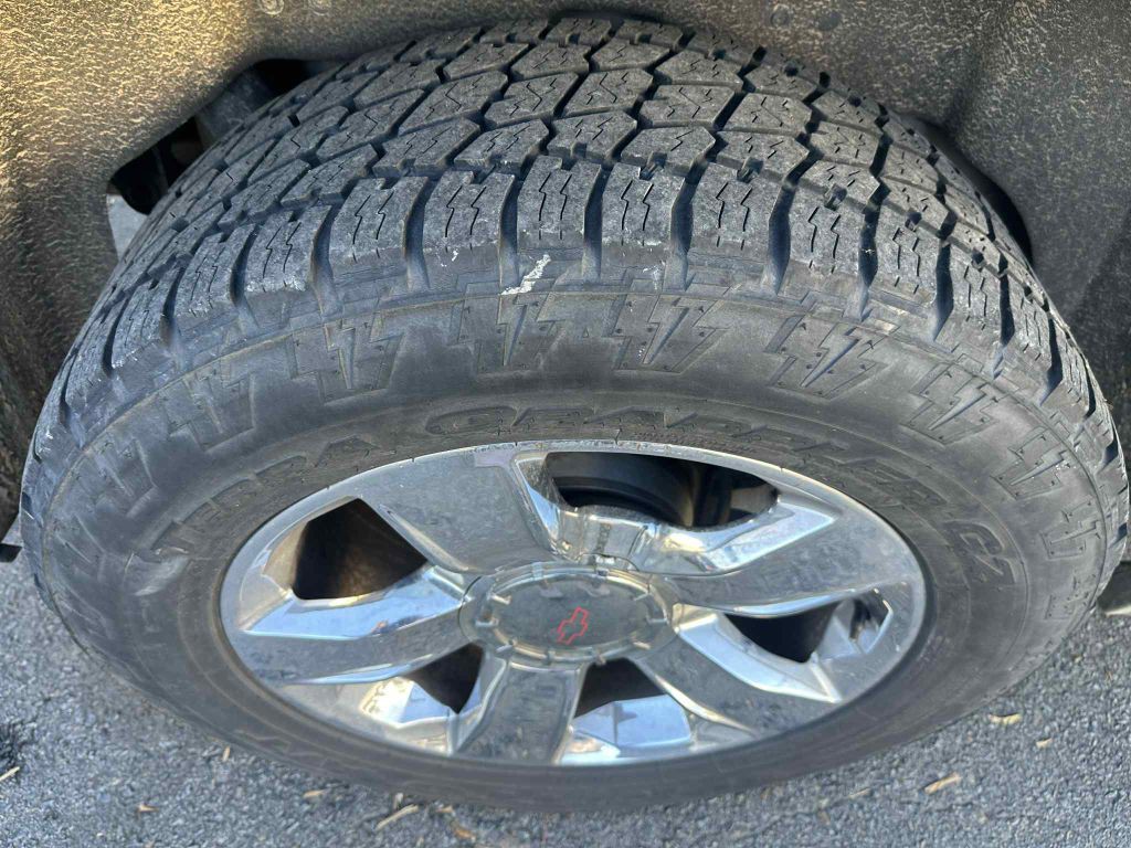 2015 Chevrolet Suburban Image 22