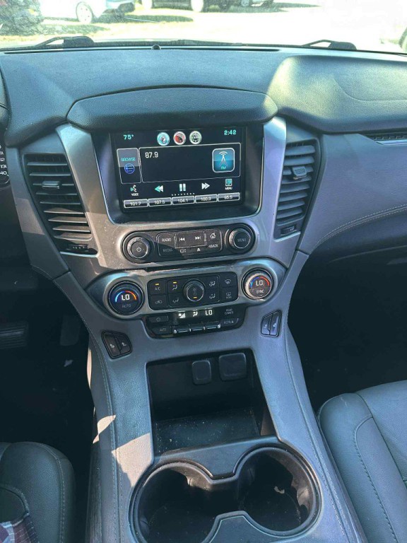 2015 Chevrolet Suburban Image 24