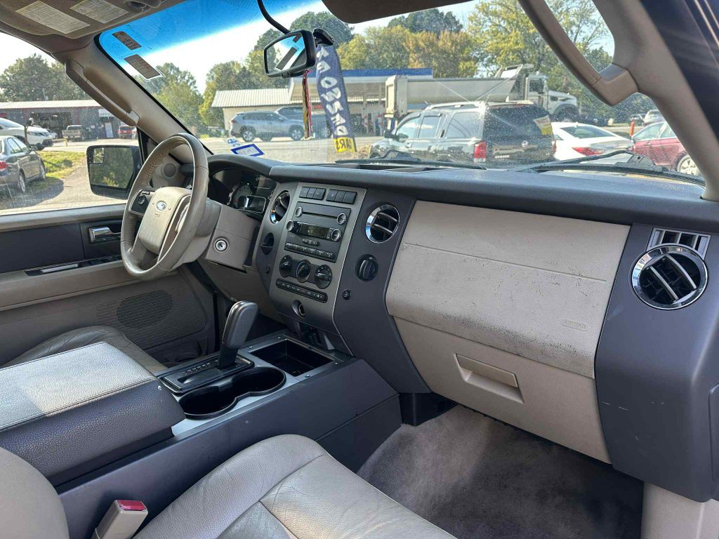 2013 Ford Expedition Image 16