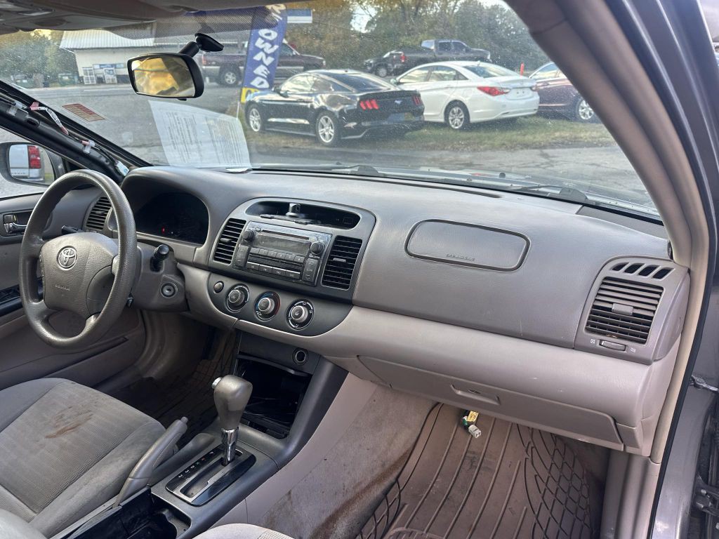 2005 Toyota Camry Image 14