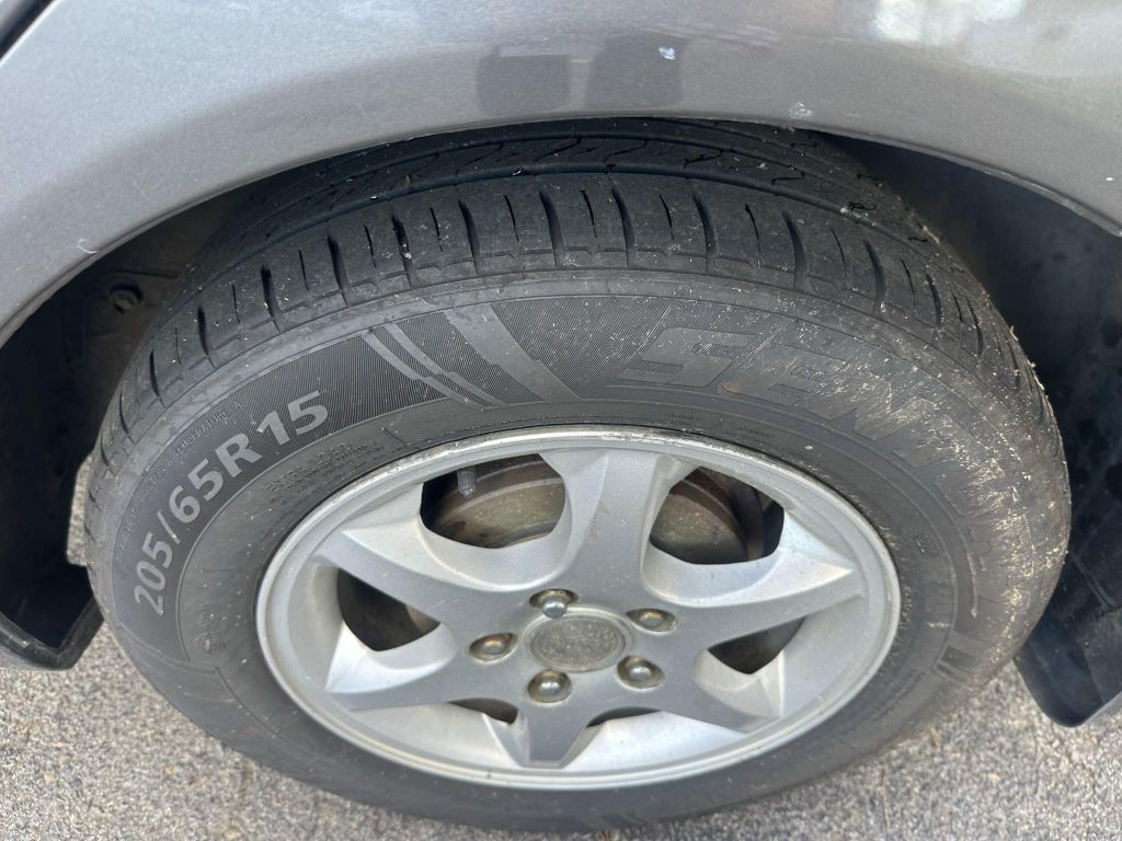 2005 Toyota Camry Image 15