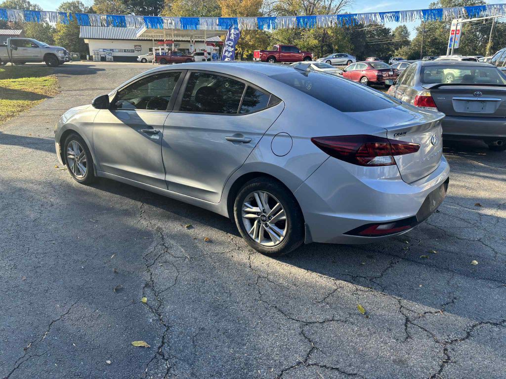 2020 Hyundai Elantra Image 4