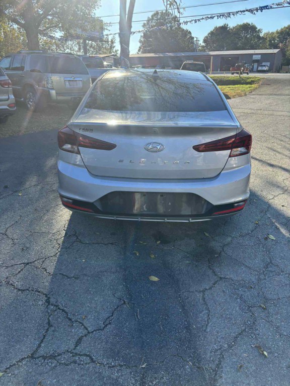 2020 Hyundai Elantra Image 6