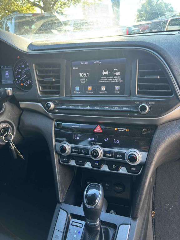 2020 Hyundai Elantra Image 9