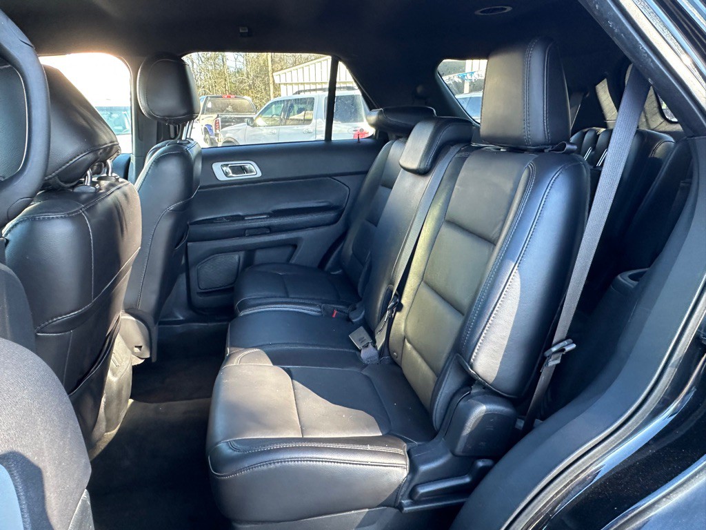 2014 Ford Explorer Image 11