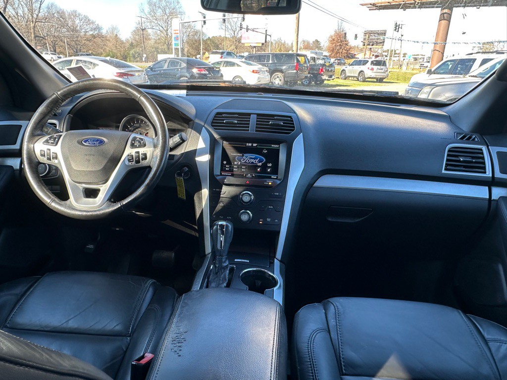 2014 Ford Explorer Image 16