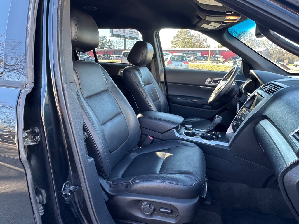 2014 Ford Explorer Image 17