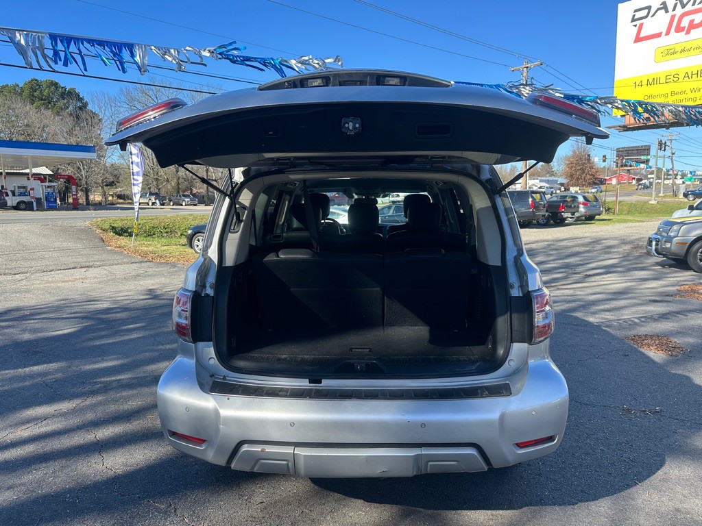 2018 Nissan Armada Image 12