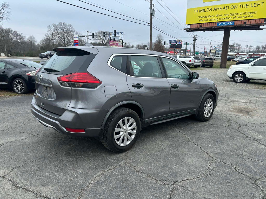 2017 Nissan Rogue Image 4