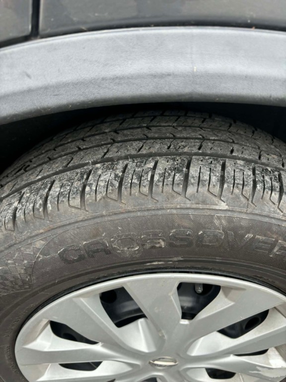 2017 Nissan Rogue Image 12