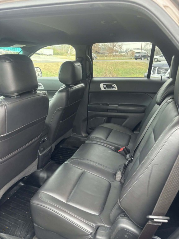 2015 Ford Explorer Image 10