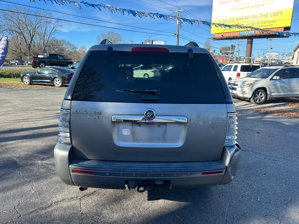 2008 Mercury Mountaineer Image 6