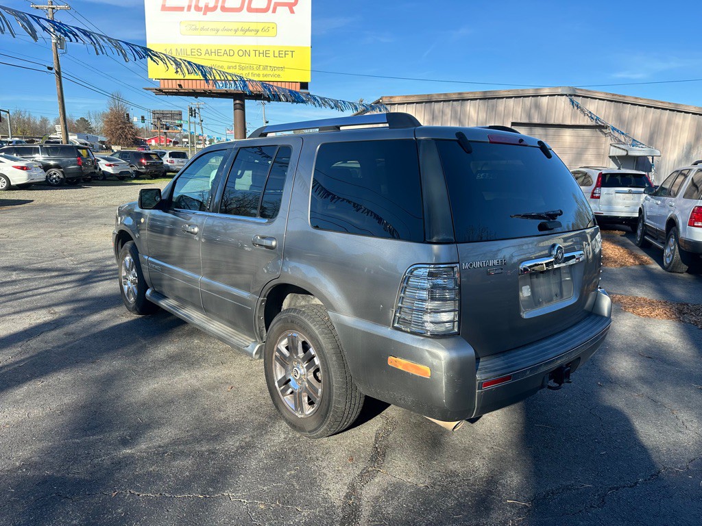 2008 Mercury Mountaineer Image 7