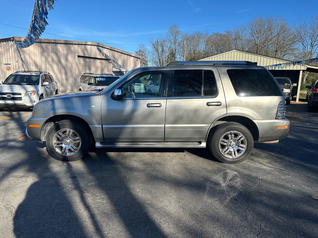 2008 Mercury Mountaineer Image 8
