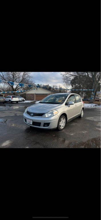 2012 Nissan Versa Image 1