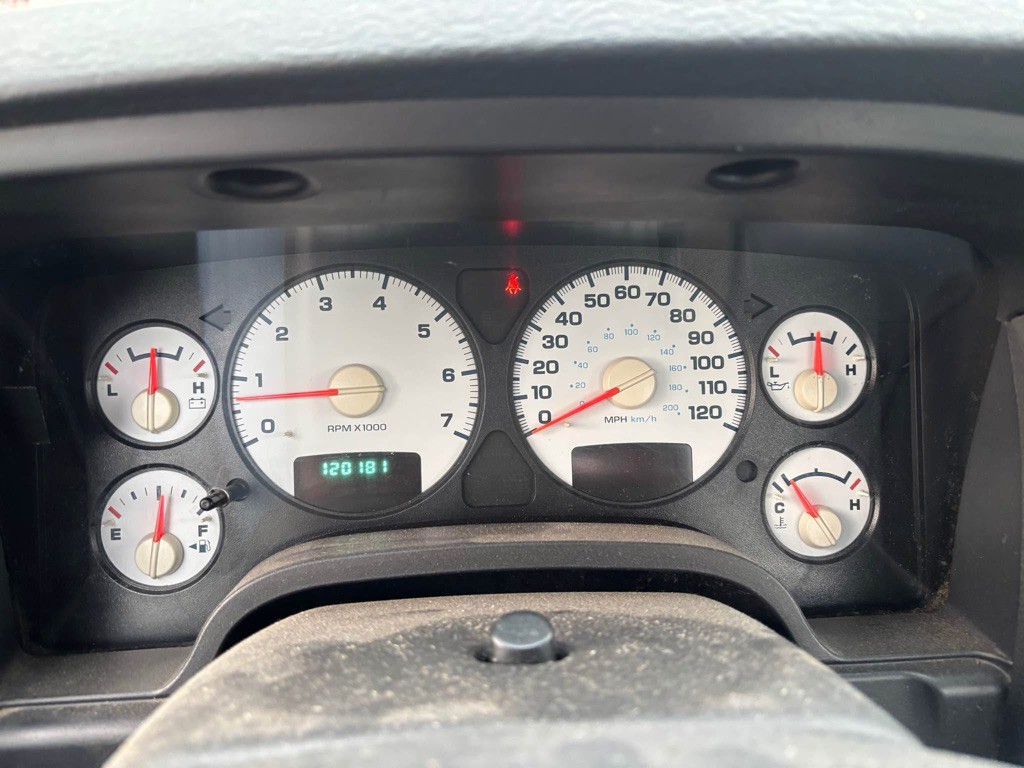 2004 Dodge Ram 1500 Image 8