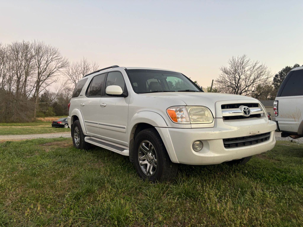 2006 Toyota Sequoia Image 2