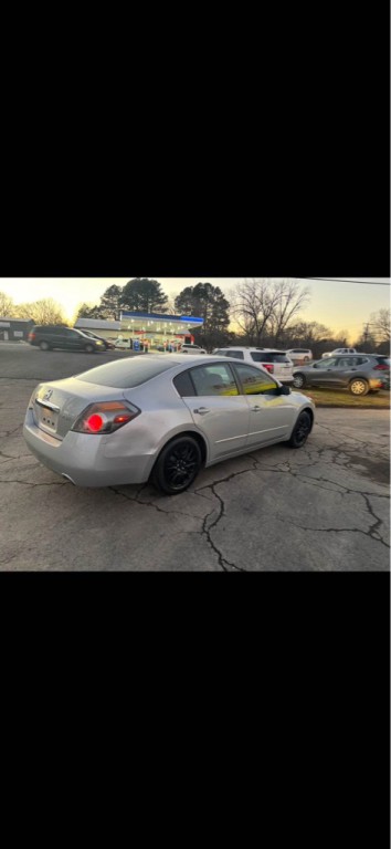 2011 Nissan Altima Image 6