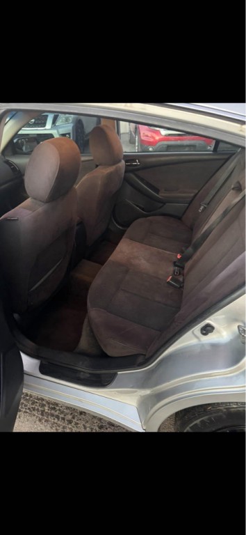 2011 Nissan Altima Image 8