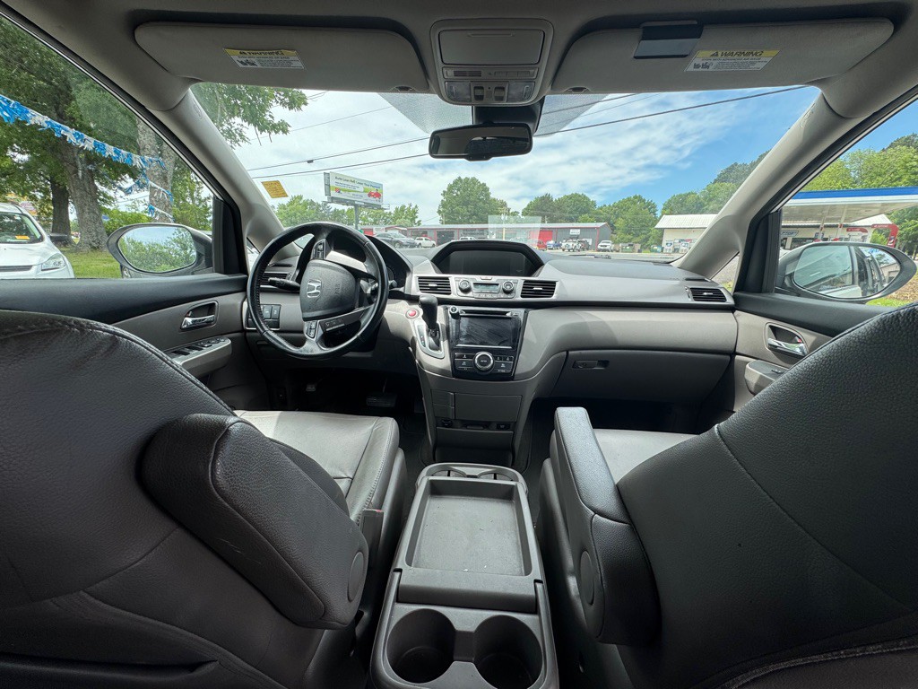 2014 Honda Odyssey Image 10