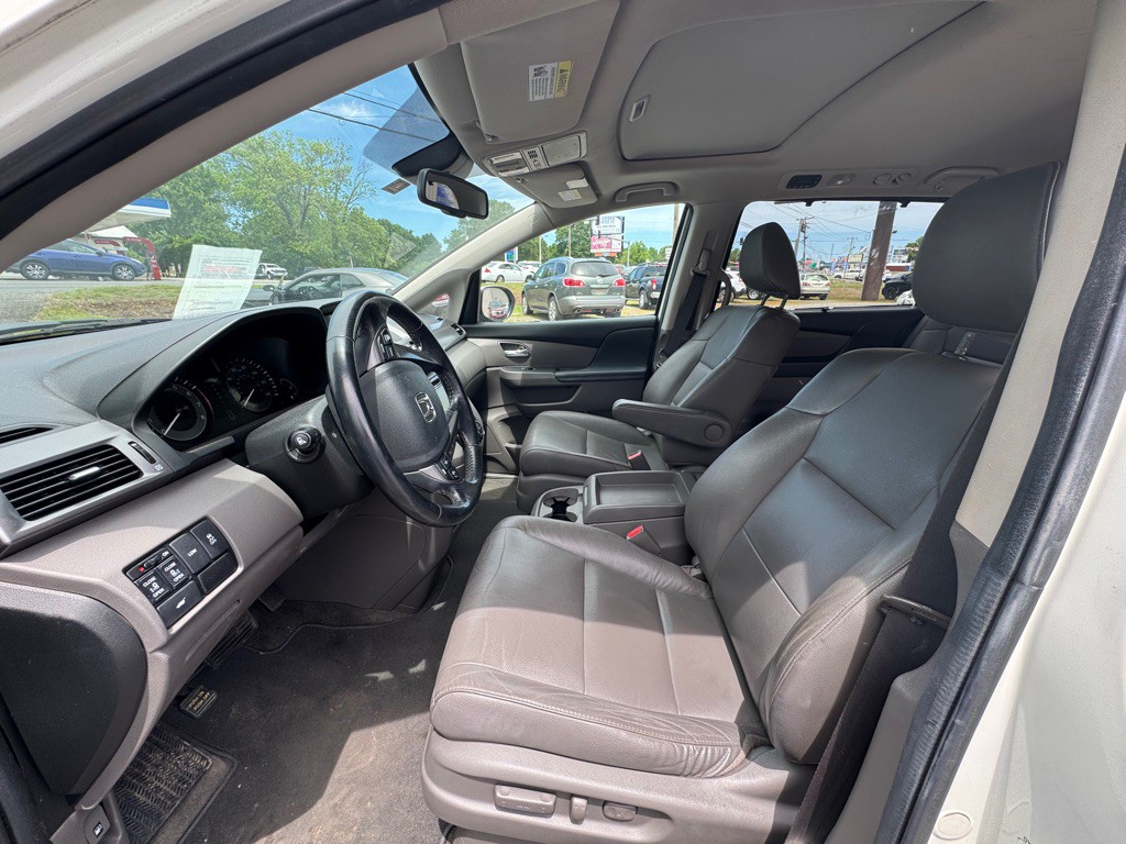 2014 Honda Odyssey Image 13