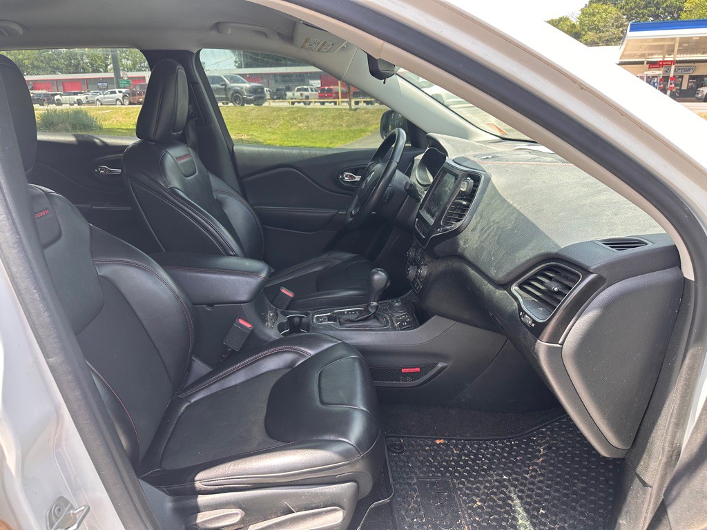 2019 Jeep Cherokee Image 14