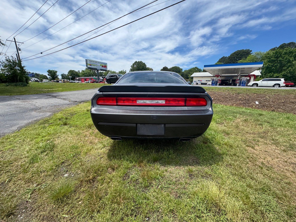 2013 Dodge Challenger Image 7