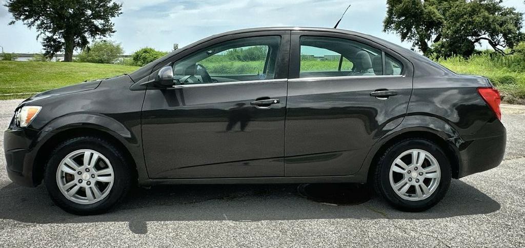 2014 Chevrolet Sonic Image 5