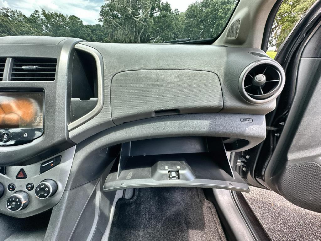 2014 Chevrolet Sonic Image 28
