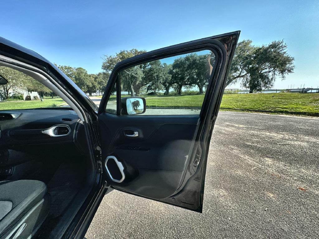 2020 Jeep Renegade Image 16
