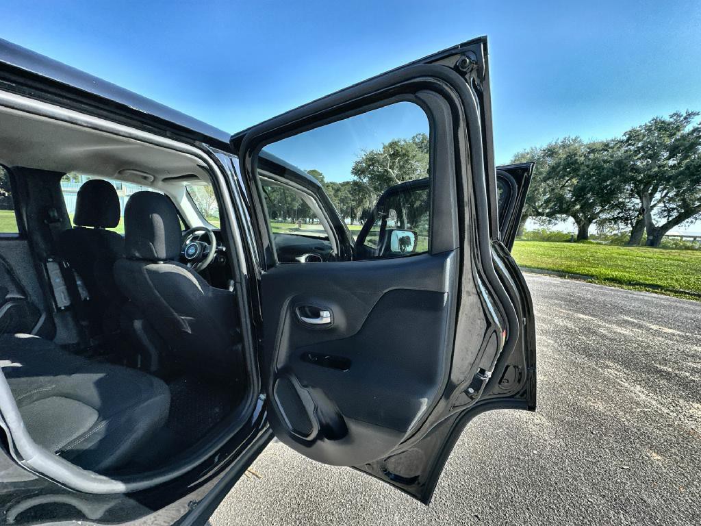 2020 Jeep Renegade Image 18