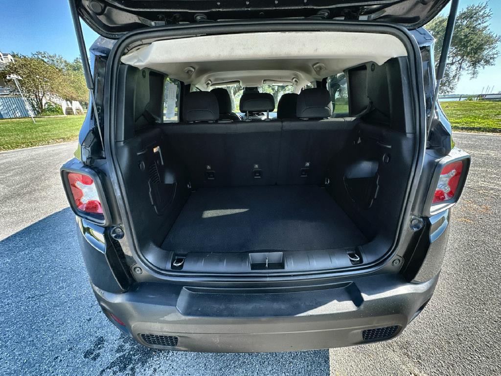 2020 Jeep Renegade Image 35
