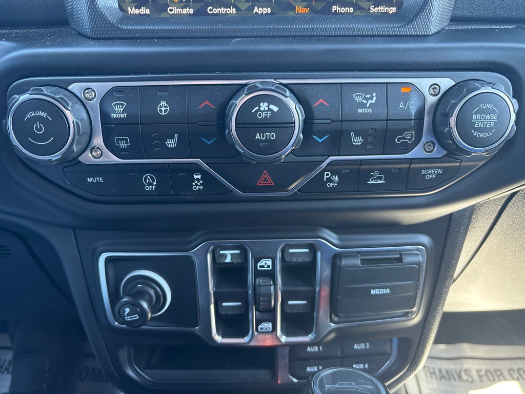 2020 Jeep Gladiator Image 26