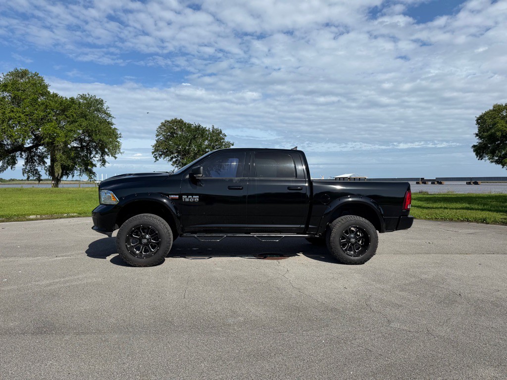 2015 RAM 1500 Image 2