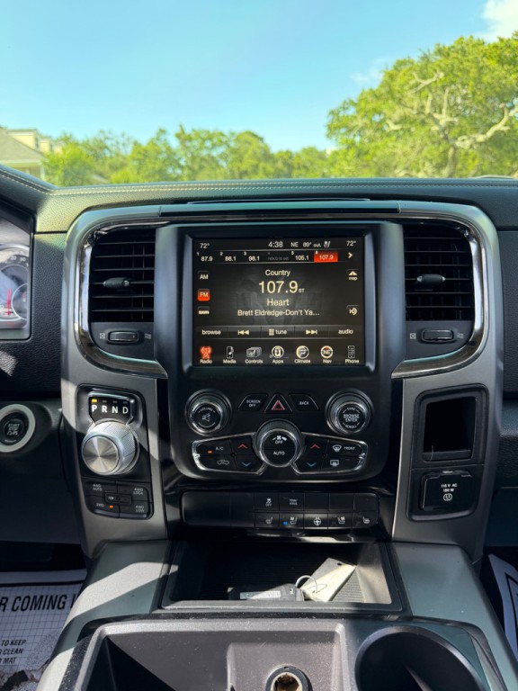 2015 RAM 1500 Image 25