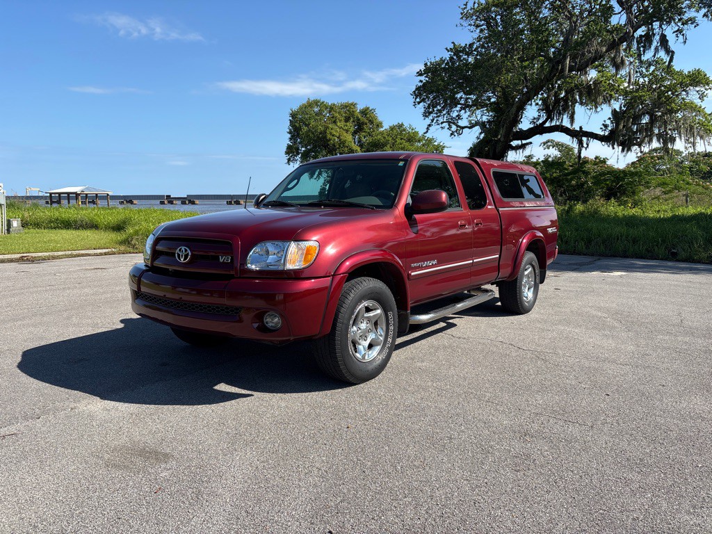 2004 Toyota Tundra Image 1