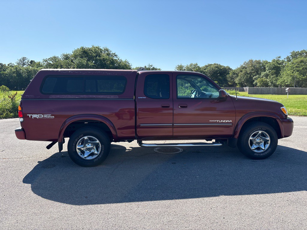 2004 Toyota Tundra Image 8