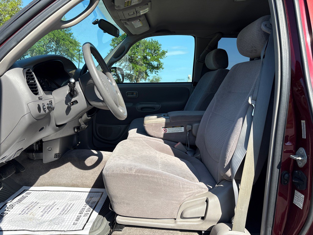 2004 Toyota Tundra Image 10