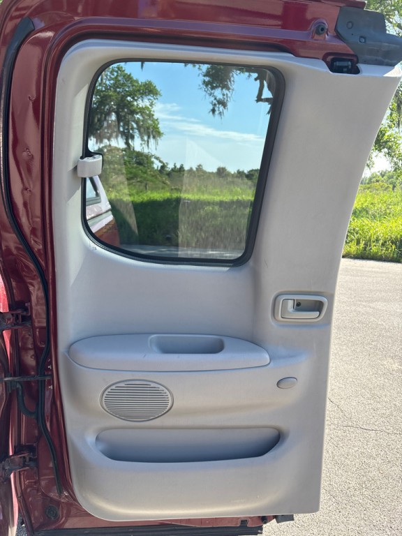 2004 Toyota Tundra Image 13
