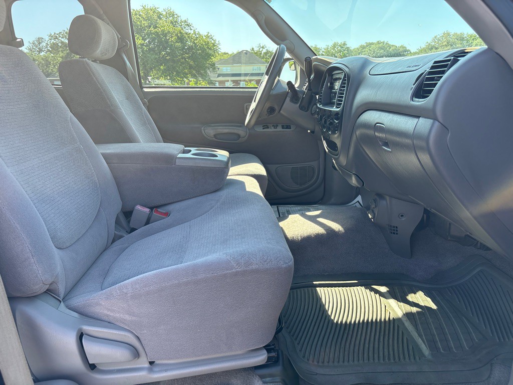 2004 Toyota Tundra Image 15