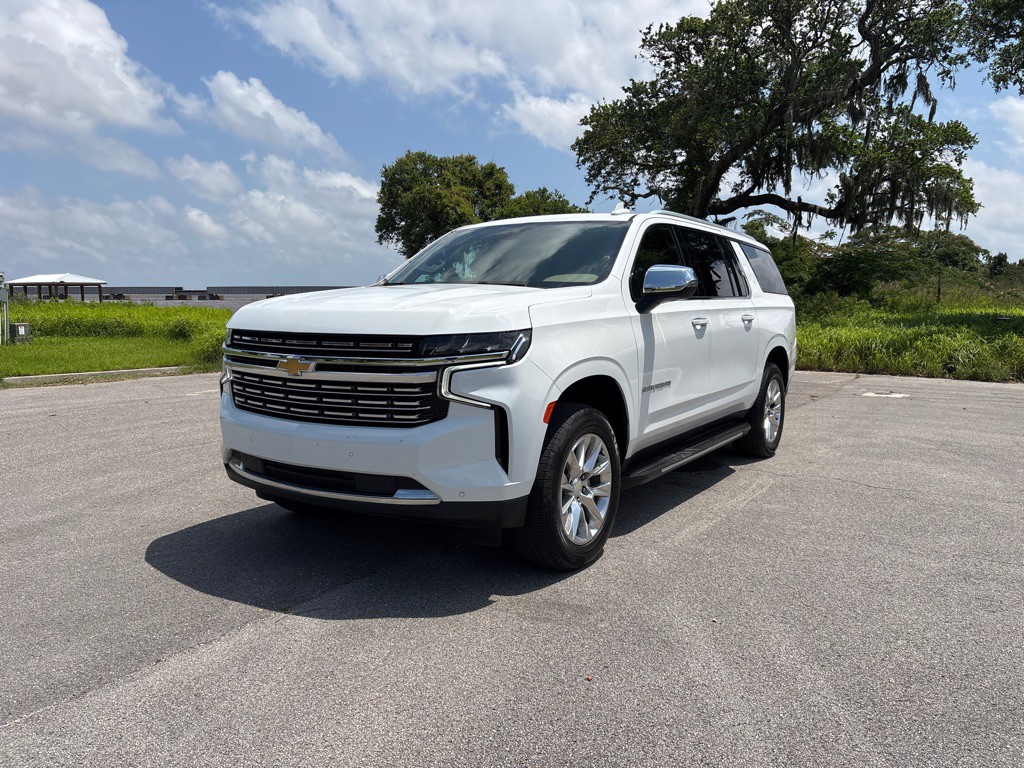 2021 Chevrolet Suburban Image 4