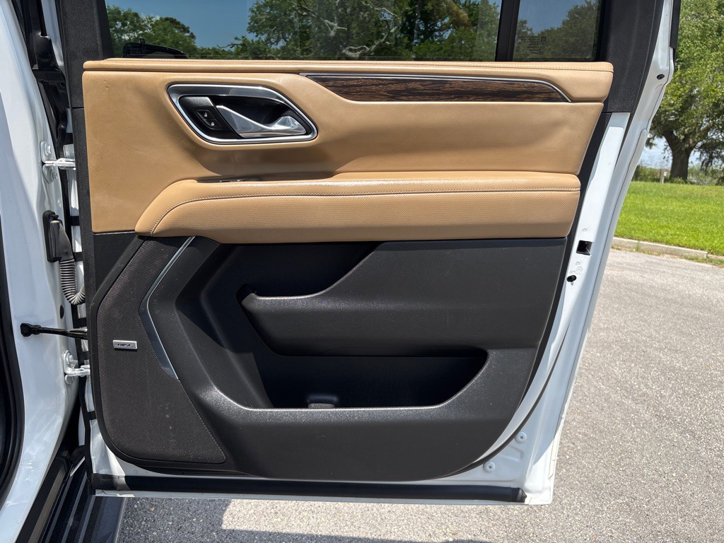 2021 Chevrolet Suburban Image 18